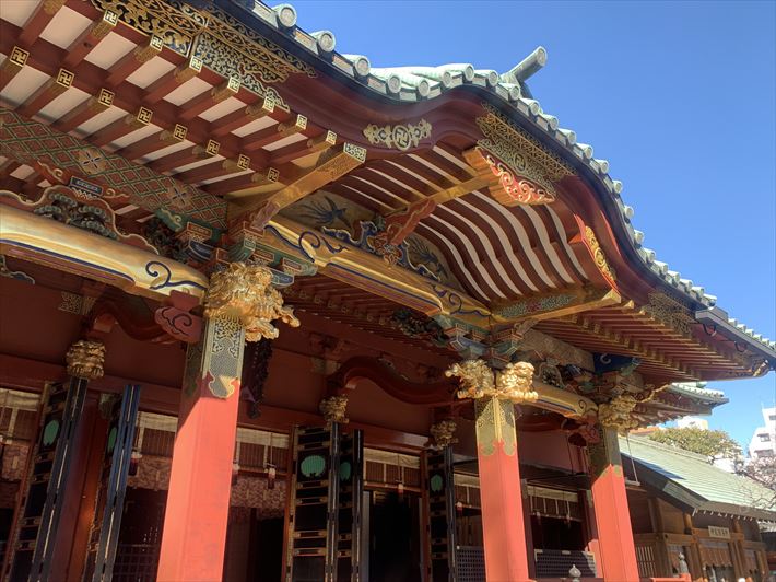 根津神社の拝殿のアップ