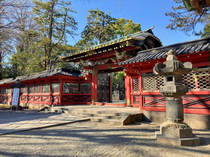 根津神社の唐門と透塀