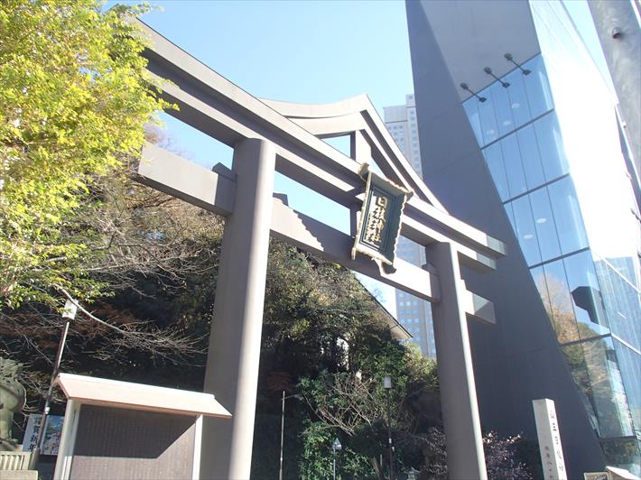 山王日枝神社・西側の大鳥居
