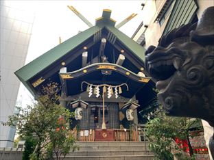 築土神社の拝殿