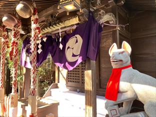 茶ノ木神社の鳥居と社殿