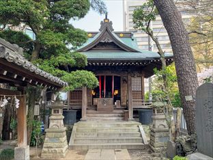 広尾稲荷神社の社殿