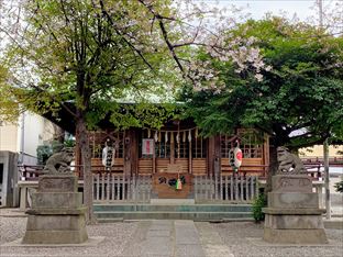 本郷氷川神社の社殿