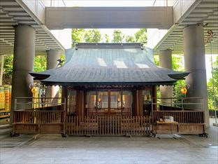 雉子神社の社殿