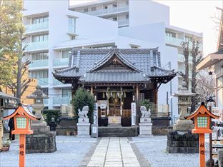 高田装鎮守氷川神社の社殿
