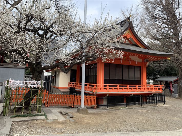 花園稲荷神社の神楽殿
